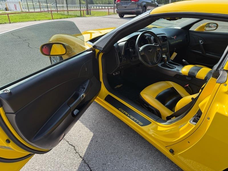 Chevrolet Corvette 2dr Cpe 2006