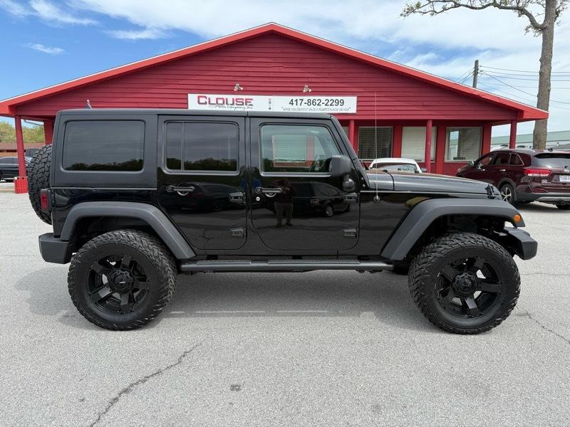 Jeep Wrangler Unlimited 4WD 4dr Sport 2016