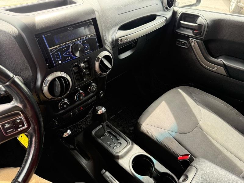 Jeep Wrangler Unlimited 4WD 4dr Sport 2016