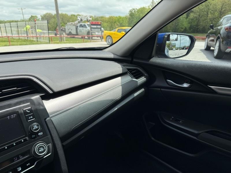 Honda Civic Sedan LX CVT 2017