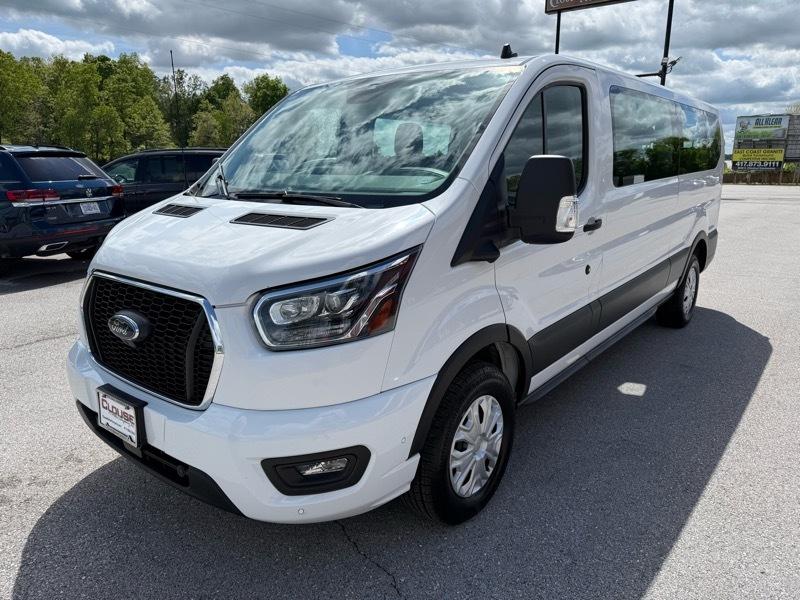 Ford Transit Passenger Wagon T-350 148" Low Roof XLT RWD 2023