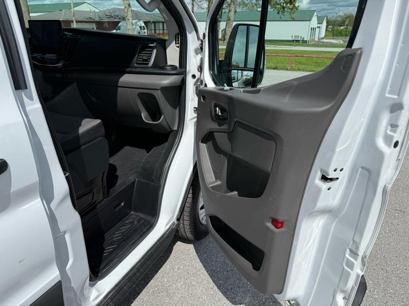 Ford Transit Passenger Wagon T-350 148" Low Roof XLT RWD 2023