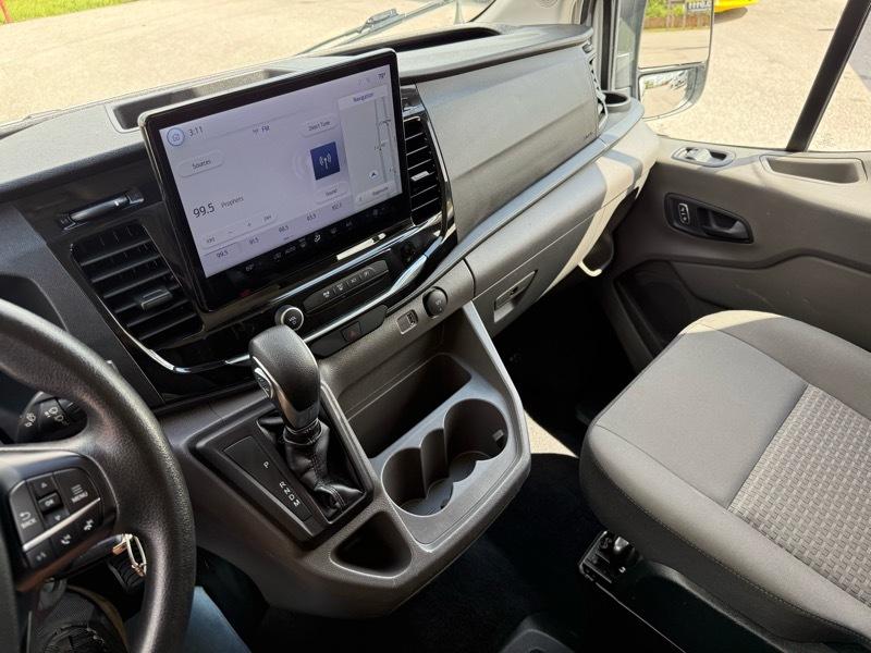 Ford Transit Passenger Wagon T-350 148" Low Roof XLT RWD 2023