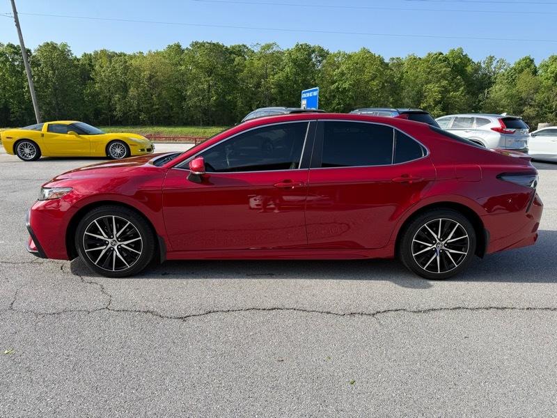 Toyota Camry SE Auto AWD (Natl) 2021