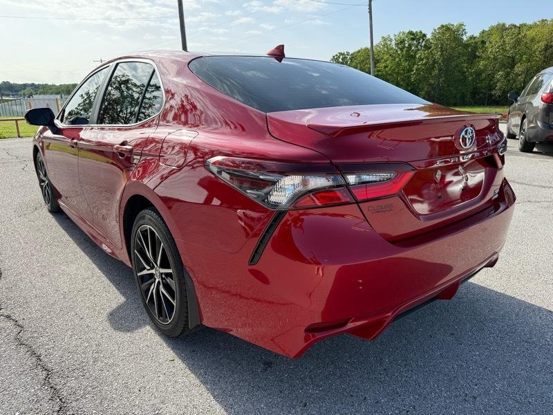 Toyota Camry SE Auto AWD (Natl) 2021