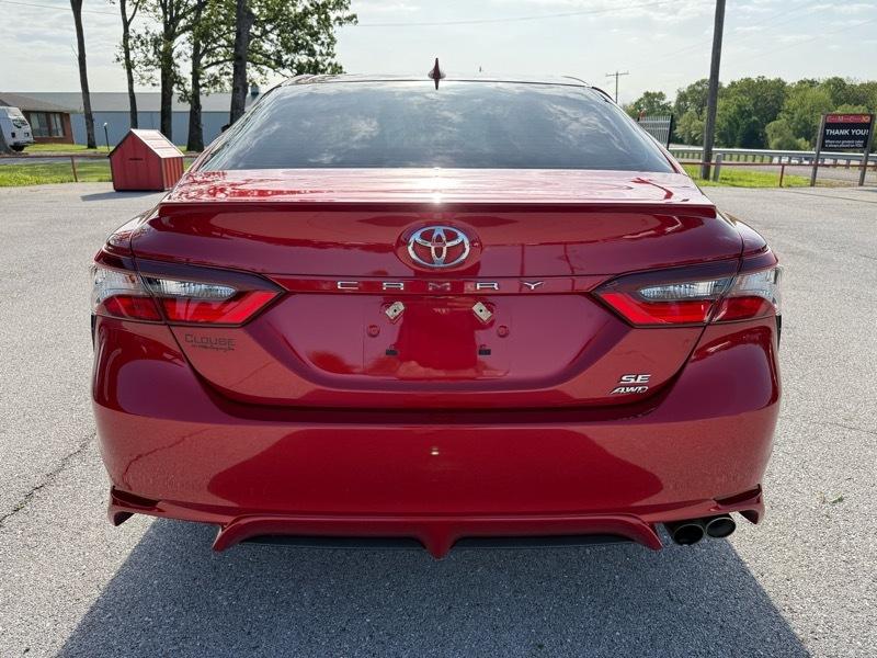 Toyota Camry SE Auto AWD (Natl) 2021