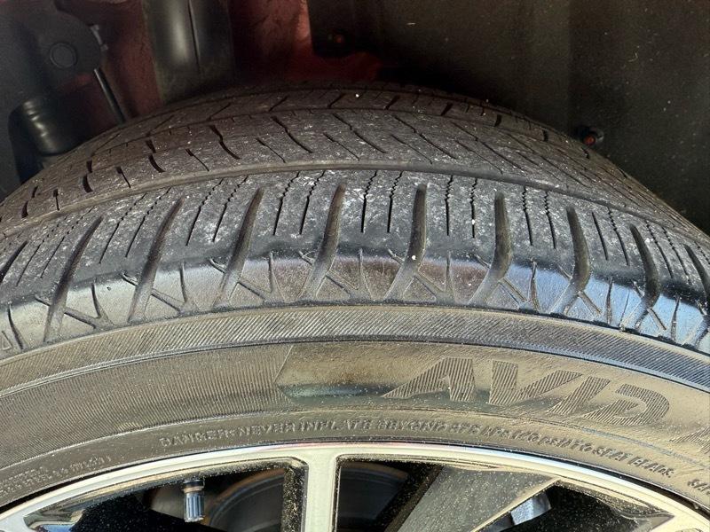 Toyota Camry SE Auto AWD (Natl) 2021