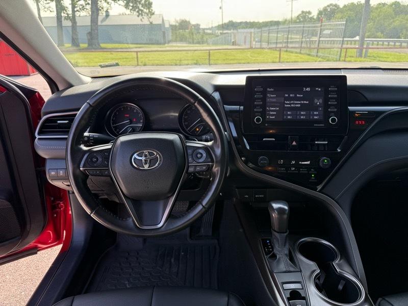 Toyota Camry SE Auto AWD (Natl) 2021