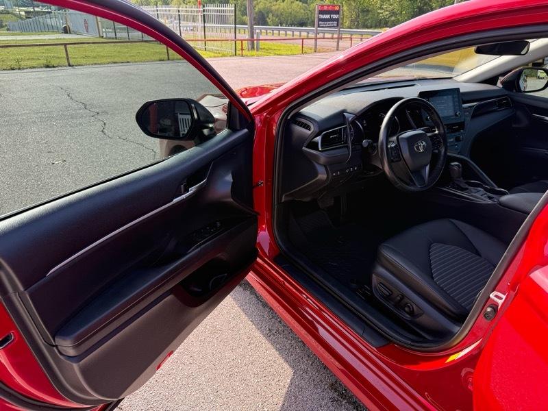 Toyota Camry SE Auto AWD (Natl) 2021