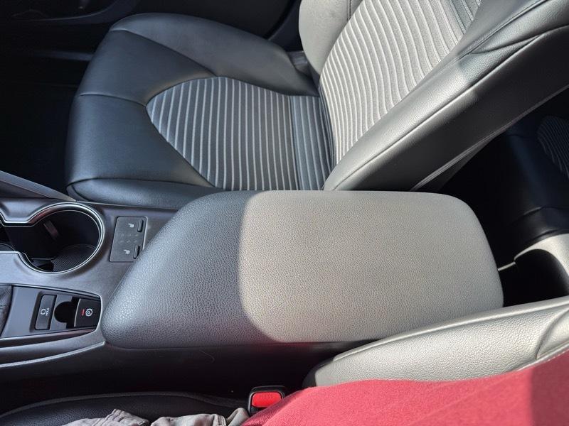 Toyota Camry SE Auto AWD (Natl) 2021