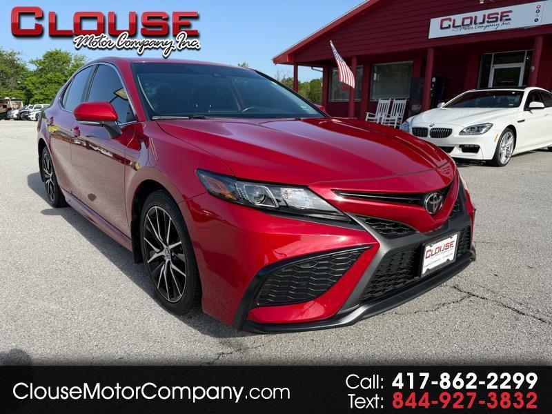 Toyota Camry SE Auto AWD (Natl) 2021