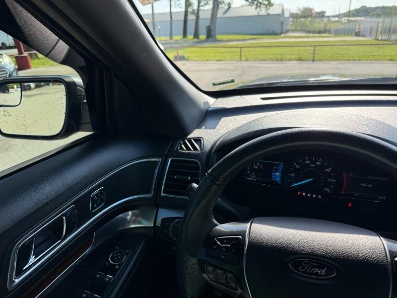 Ford Explorer Limited FWD 2018