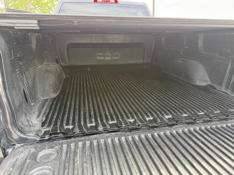 GMC Sierra 1500 4WD Double Cab 143.5" SLE 2015