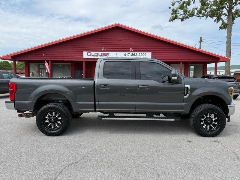 Ford Super Duty F-250 SRW Lariat 4WD Crew Cab 6.75' Box 2019