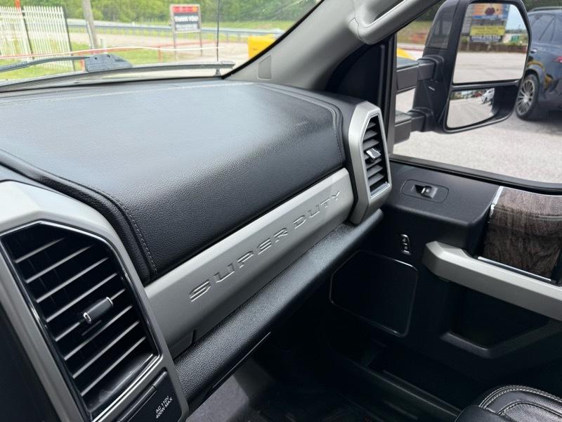 Ford Super Duty F-250 SRW Lariat 4WD Crew Cab 6.75' Box 2019