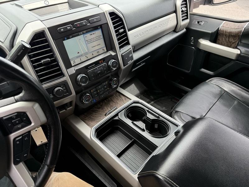 Ford Super Duty F-250 SRW Lariat 4WD Crew Cab 6.75' Box 2019