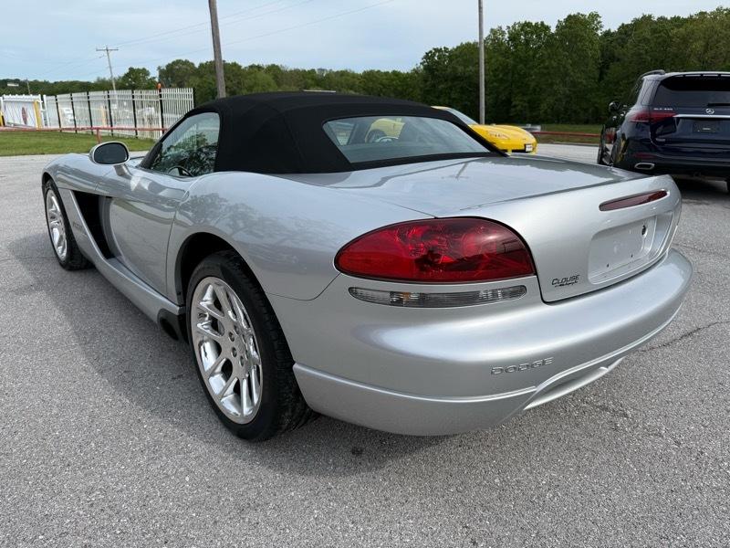 Dodge Viper 2dr SRT-10 Convertible 2003