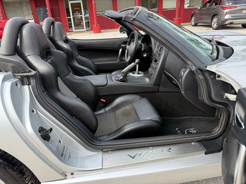 Dodge Viper 2dr SRT-10 Convertible 2003