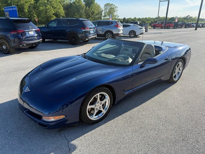 Chevrolet Corvette 2dr Convertible 2004