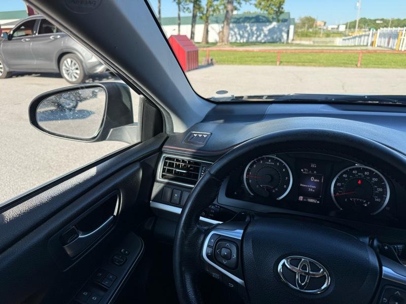 Toyota Camry 4dr Sdn I4 Auto SE (Natl) 2015