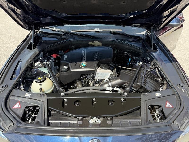 BMW 5 Series 4dr Sdn 528i xDrive AWD 2015