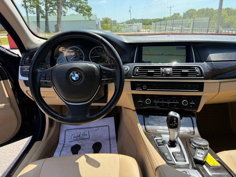 BMW 5 Series 4dr Sdn 528i xDrive AWD 2015