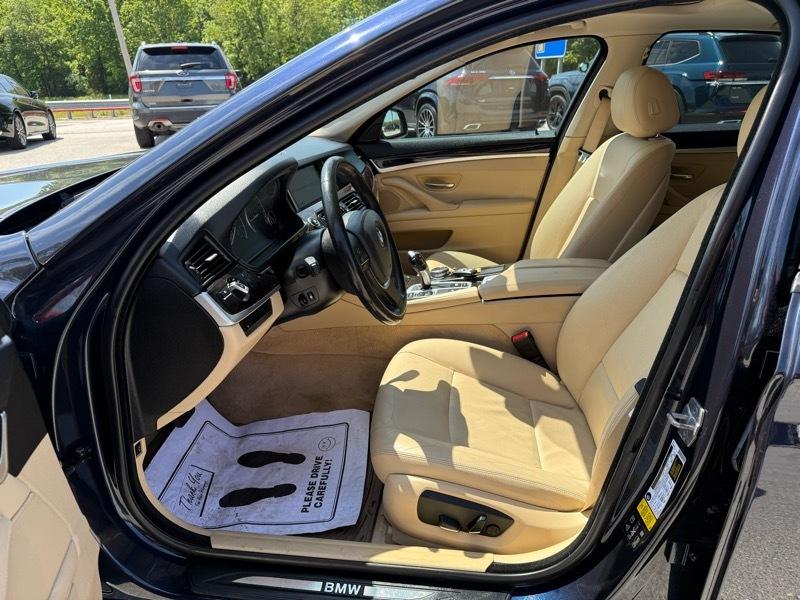 BMW 5 Series 4dr Sdn 528i xDrive AWD 2015