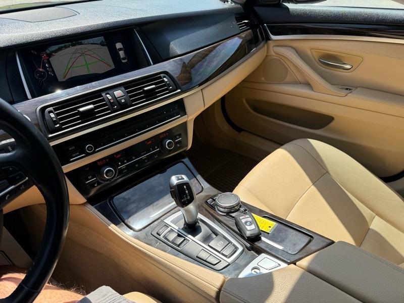 BMW 5 Series 4dr Sdn 528i xDrive AWD 2015