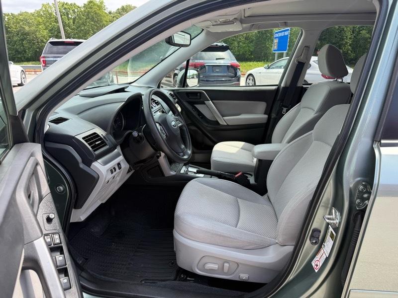 Subaru Forester 4dr Auto 2.5i Premium PZEV 2014