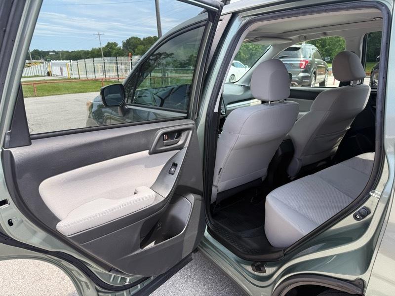 Subaru Forester 4dr Auto 2.5i Premium PZEV 2014