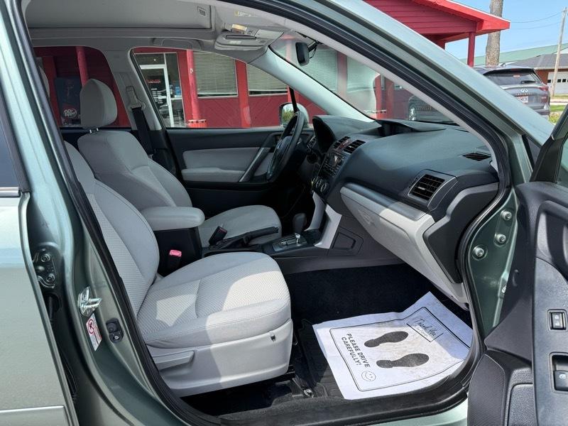 Subaru Forester 4dr Auto 2.5i Premium PZEV 2014