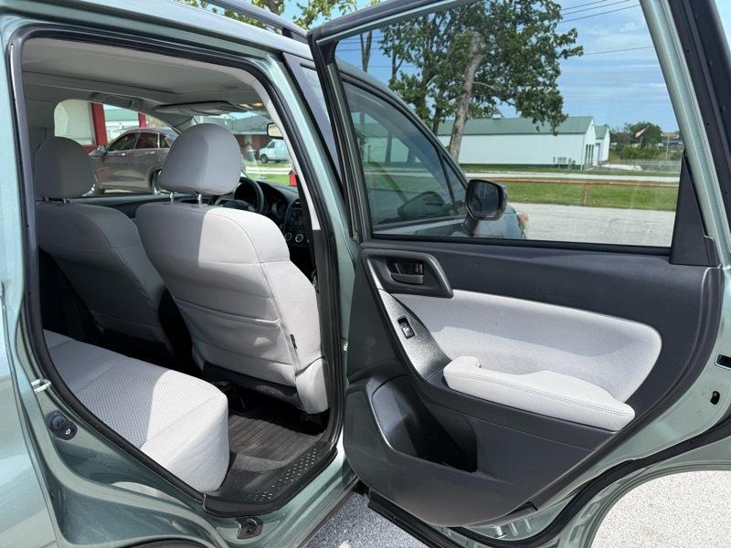 Subaru Forester 4dr Auto 2.5i Premium PZEV 2014