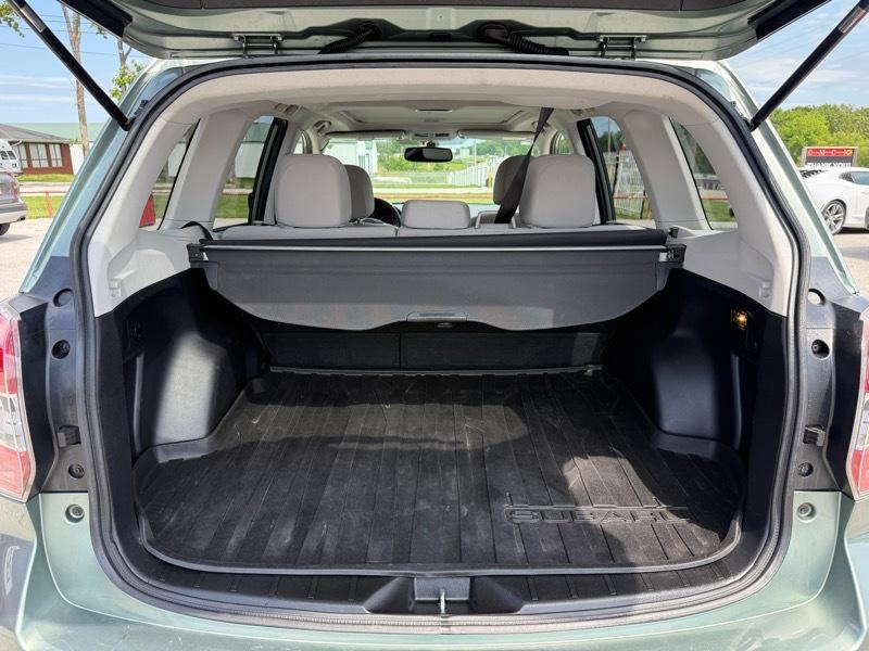Subaru Forester 4dr Auto 2.5i Premium PZEV 2014