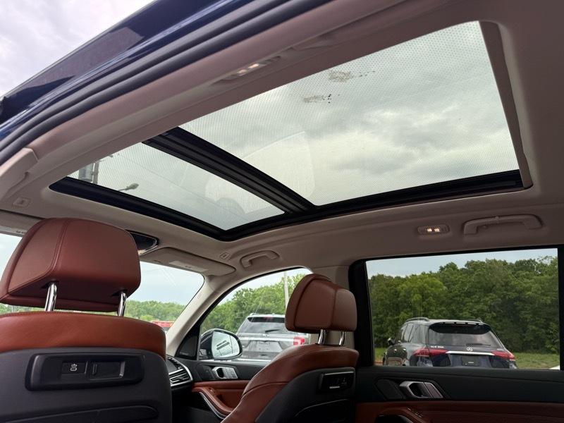 BMW X7 xDrive40i Sports Activity Vehicle 2019