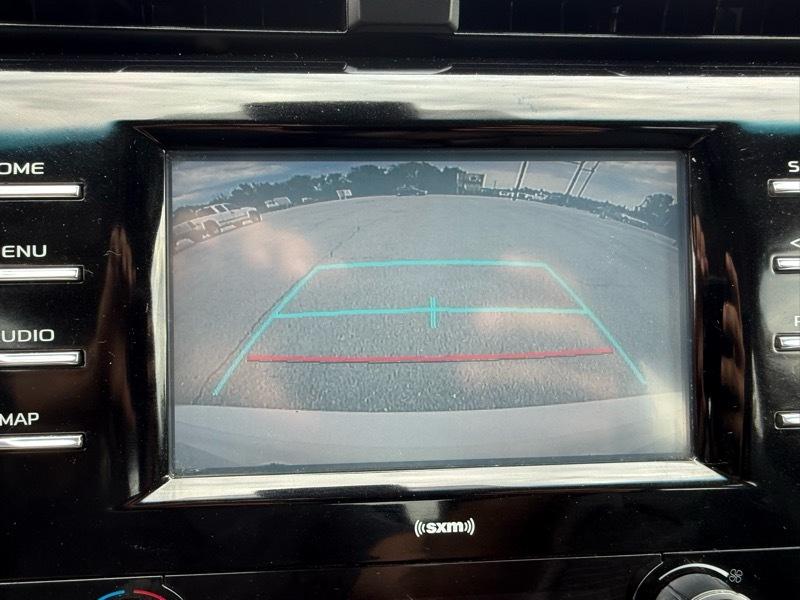 Toyota Camry SE Auto (Natl) 2020