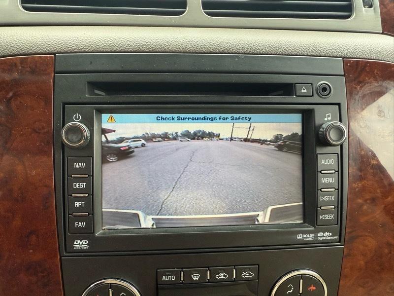 Chevrolet Avalanche 4WD Crew Cab LTZ 2010
