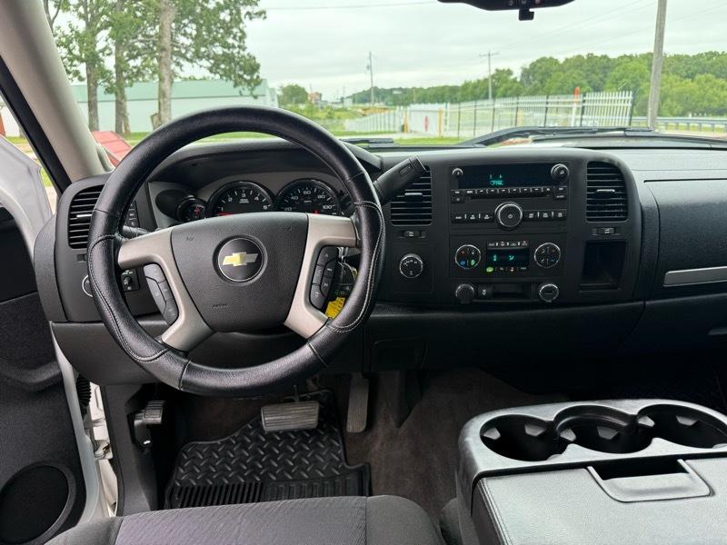 Chevrolet Silverado 1500 4WD Crew Cab 143.5" LT 2013