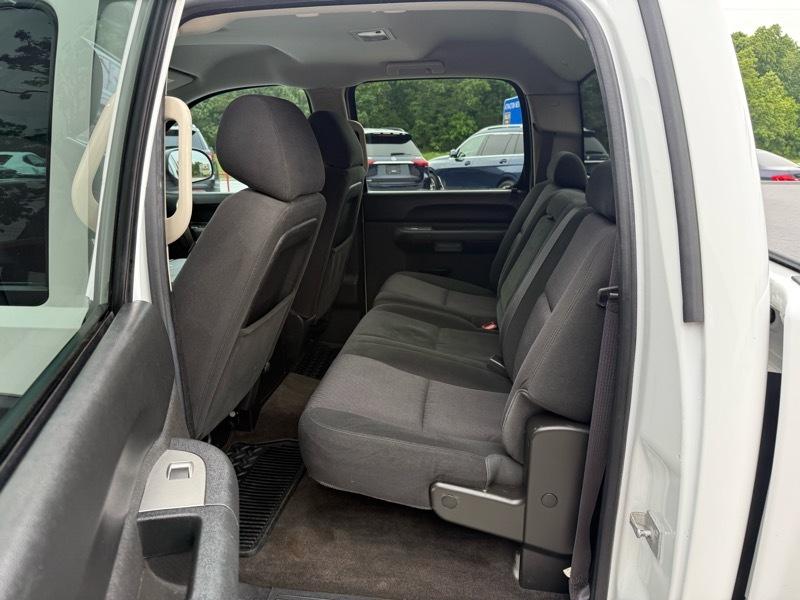 Chevrolet Silverado 1500 4WD Crew Cab 143.5" LT 2013