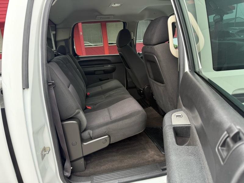 Chevrolet Silverado 1500 4WD Crew Cab 143.5" LT 2013