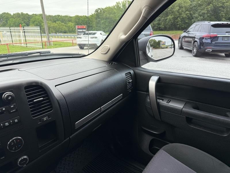 Chevrolet Silverado 1500 4WD Crew Cab 143.5" LT 2013