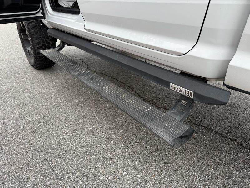 RAM 2500 Laramie 4x4 Crew Cab 6'4" Box 2018