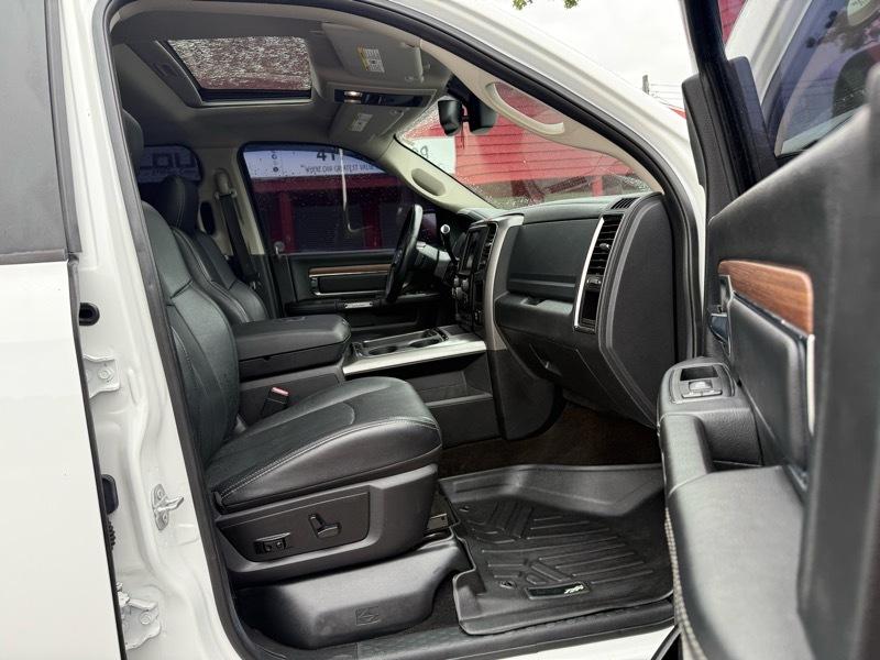 RAM 2500 Laramie 4x4 Crew Cab 6'4" Box 2018