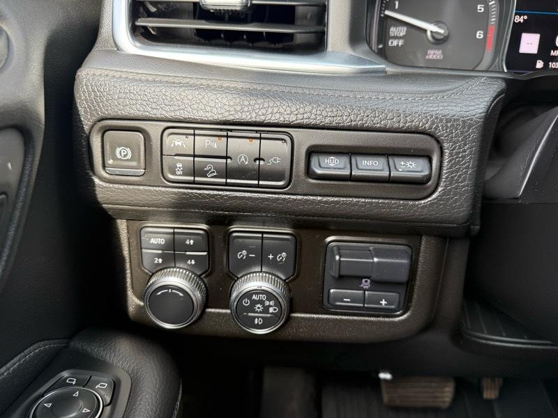 GMC Yukon XL 4WD 4dr Denali 2021