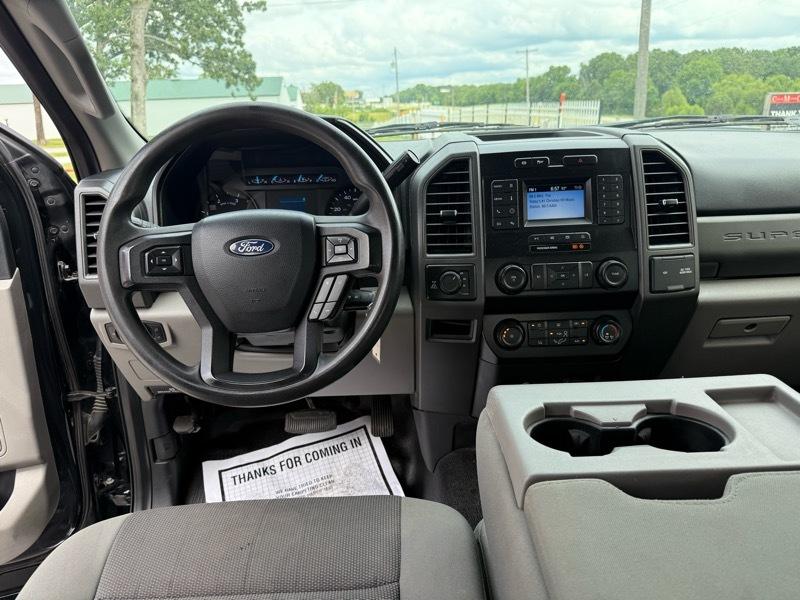 Ford Super Duty F-350 SRW XL 4WD Crew Cab 8' Box 2020