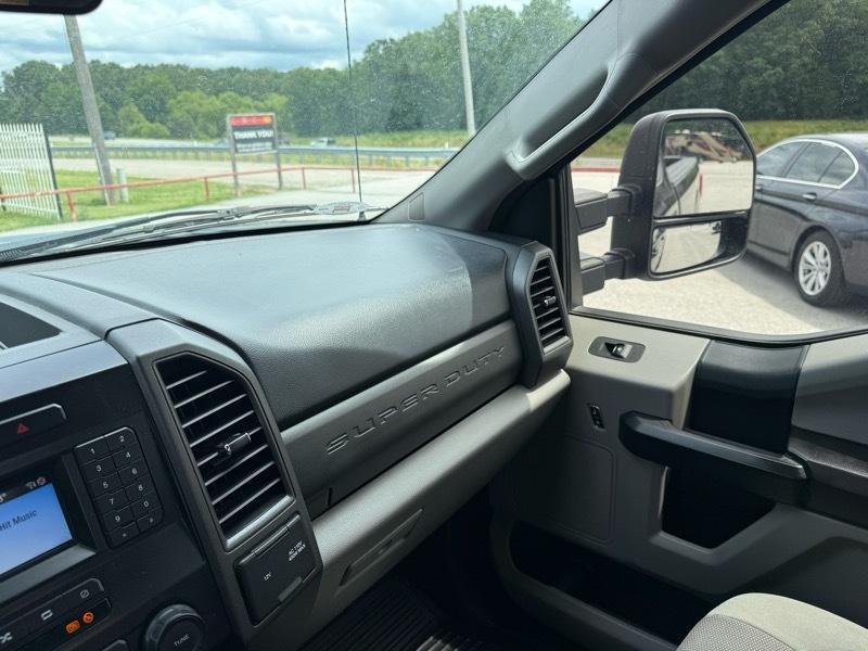 Ford Super Duty F-350 SRW XL 4WD Crew Cab 8' Box 2020