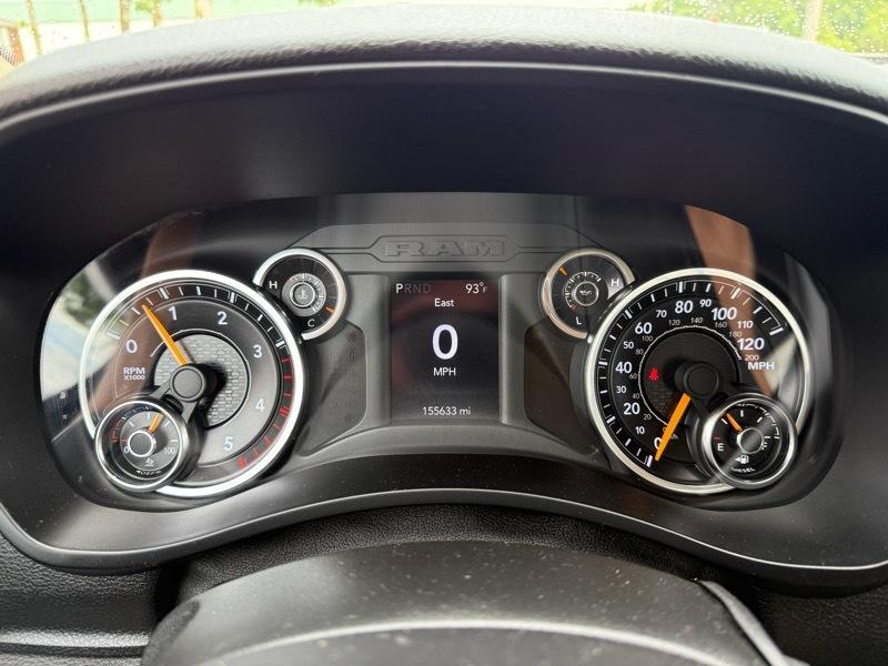 RAM 2500 Tradesman 4x4 Reg Cab 8' Box 2019