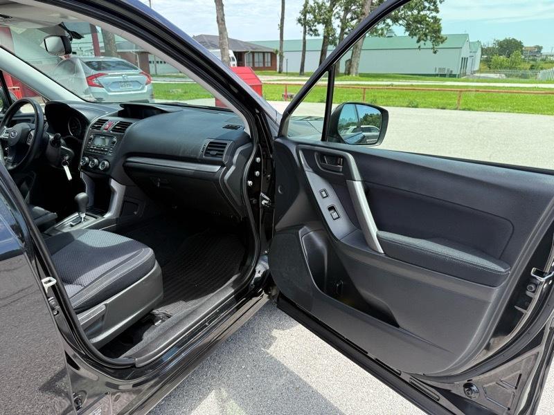 Subaru Forester 4dr Auto 2.5i Premium PZEV 2014