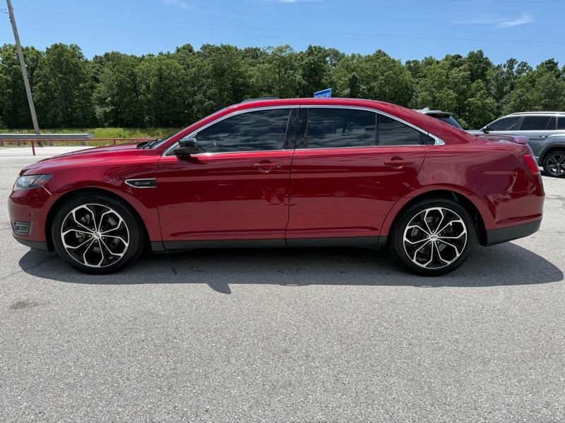 Ford Taurus 4dr Sdn SHO AWD 2015