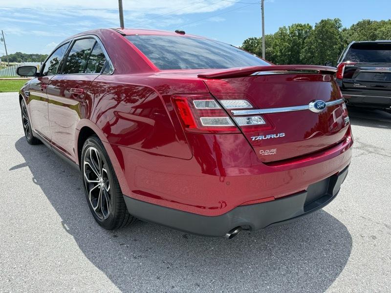 Ford Taurus 4dr Sdn SHO AWD 2015