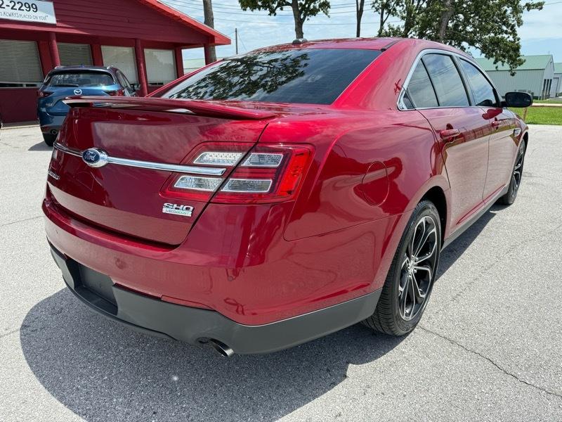 Ford Taurus 4dr Sdn SHO AWD 2015